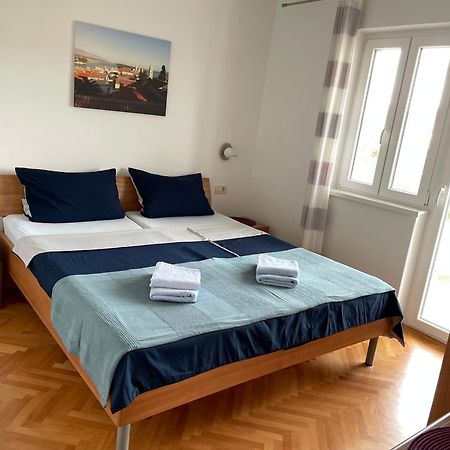 Superior Rooms Sea Side View Rab Town Luaran gambar