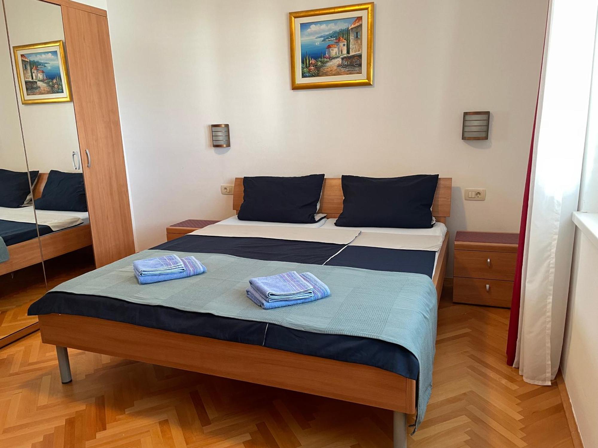 Superior Rooms Sea Side View Rab Town Luaran gambar